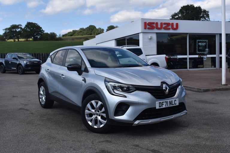 image for 2022 Renault Captur 1.3 TCe Iconic EDC Euro 6 (s/s) 5dr HATCHBACK Petrol Automatic
