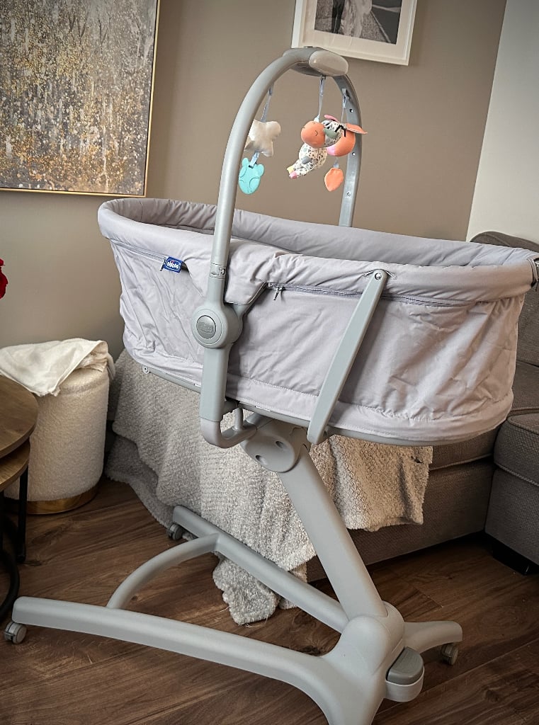 image for Chicco Baby Hug Crib (Birth - 3yrs)
