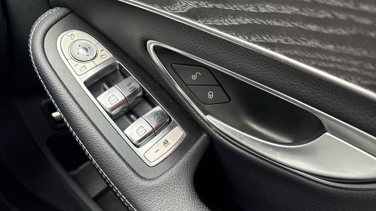 2019 Mercedes-Benz C Class C220d AMG Line Premium Plus 4dr 9G-Tronic Diesel Saloon Saloon Diesel ...