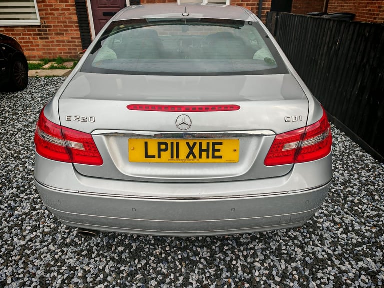 Mercedes-Benz, E CLASS, Coupe, 2011, Semi-Auto, 2143 (cc), 2 doors