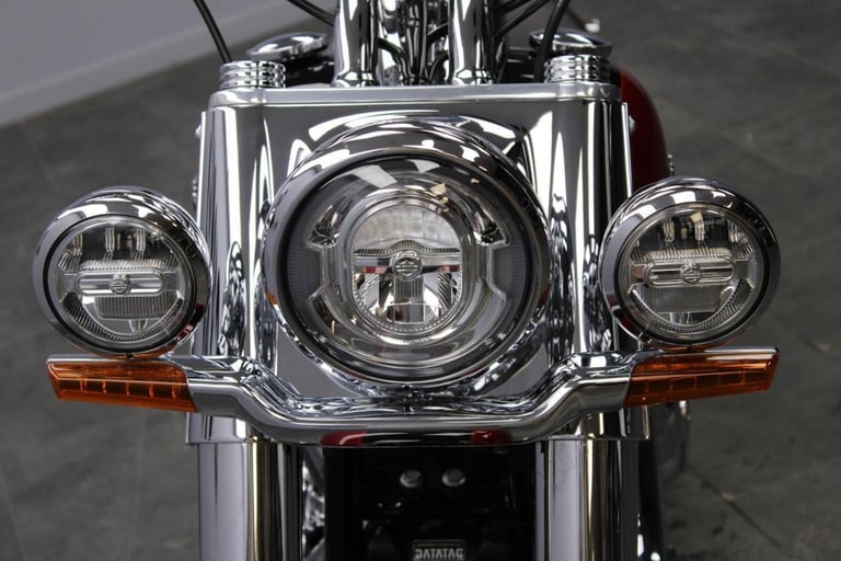 2019 Harley-Davidson FLDE Softail Deluxe in Two Tone Red and Black