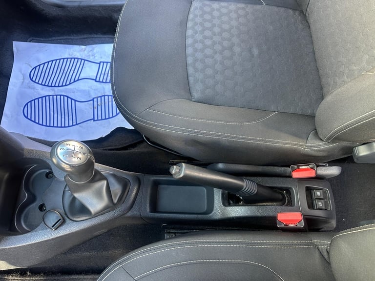 2013 Dacia Sandero 0.9 TCe Laureate Euro 5 5dr HATCHBACK Petrol Manual