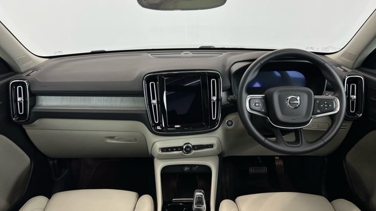 2024 Volvo XC40 Ultra, B3 Mild hybrid, Petrol, Bright (Blond Leather, Panoramic Sunroof) Estate P...