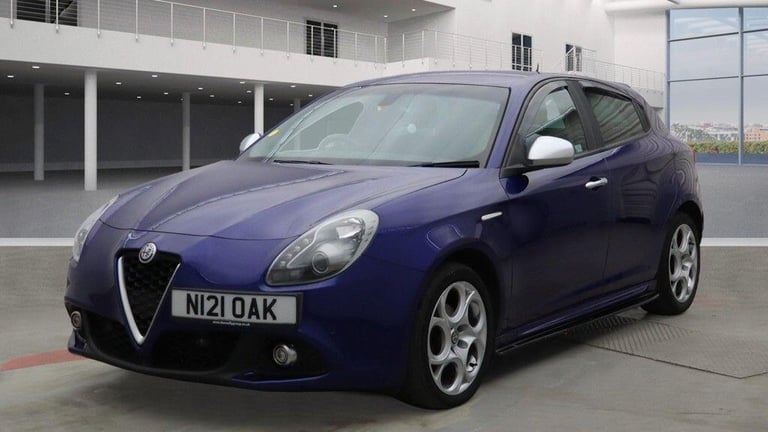  Alfa Romeo Giulietta 1.6 JTDM-2 Tecnica Euro 6 (s/s) 5dr Diesel Manual