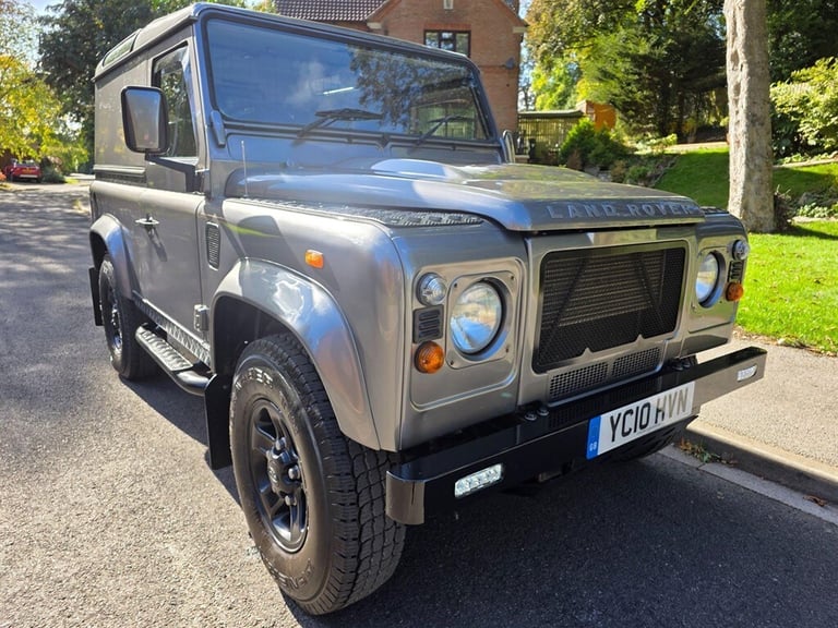 2010 Land Rover Defender 90 2.4 TDCi Hard Top SUV 4WD SWB Euro 4 3dr SUV Diesel Manual