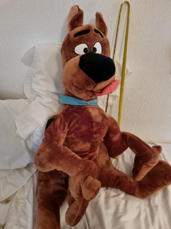 Giant scooby doo on sale plush