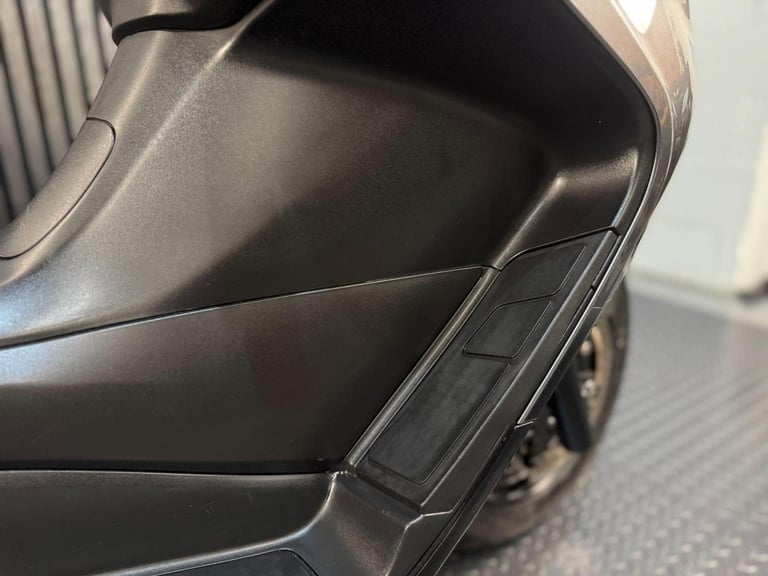 2013 Suzuki Burgman 400 400