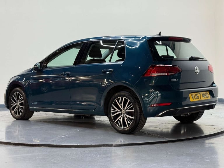 2017 Volkswagen Golf 1.6 TDI BlueMotion Tech SE Nav Euro 6 (s/s) 5dr Hatchback Diesel Manual