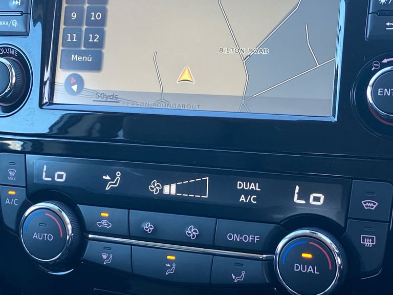 2018 Nissan Qashqai 1.2 DiG-T Tekna 5dr SUV PETROL Manual