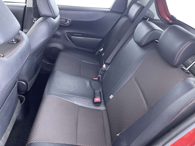 2012 Toyota Yaris 1.3 Yaris SR VVT-i 5dr Hatchback Petrol Manual