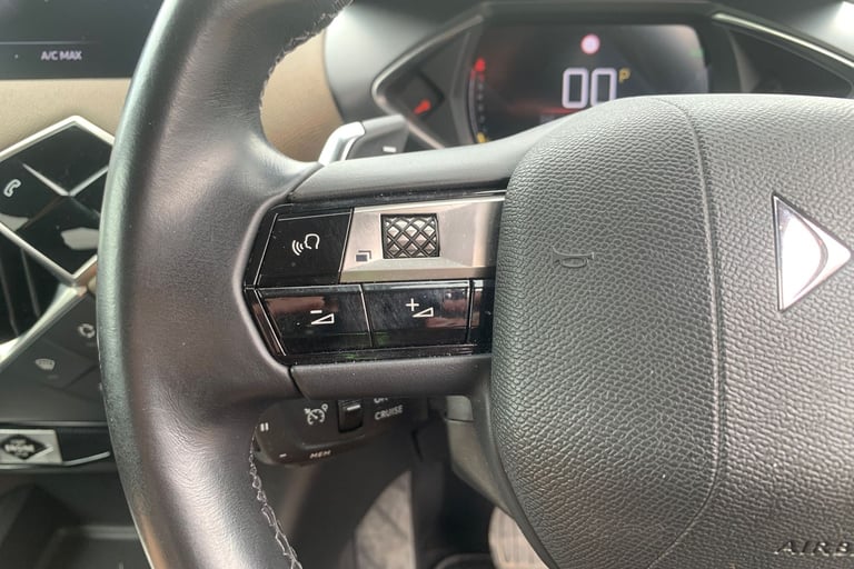 2019 DS Automobiles DS 3 1.2 PureTech 130 Prestige 5dr EAT8 MPV PETROL Automatic