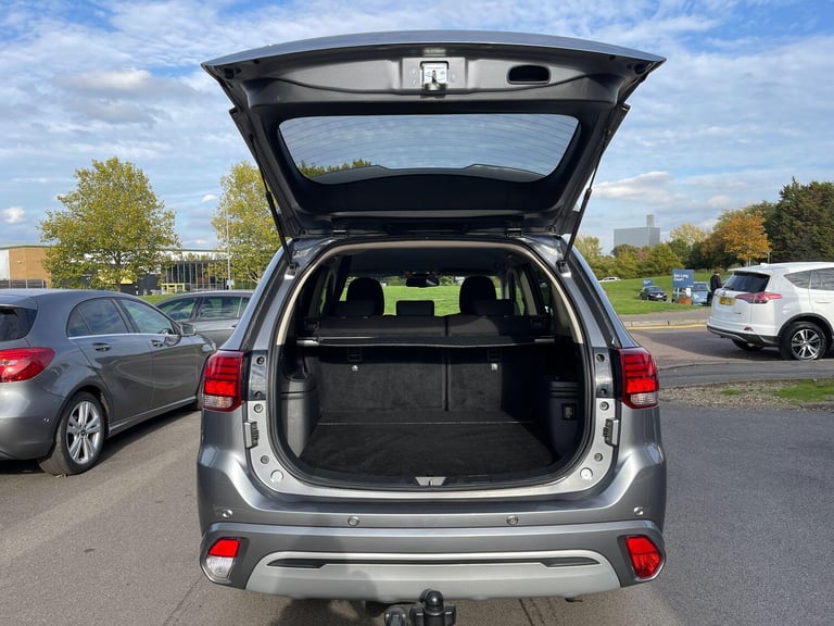 2020 Mitsubishi Outlander 2.4h TwinMotor 13.8kWh Verve CVT 4WD Euro 6 (s/s) 5dr ESTATE Petrol/Ele...
