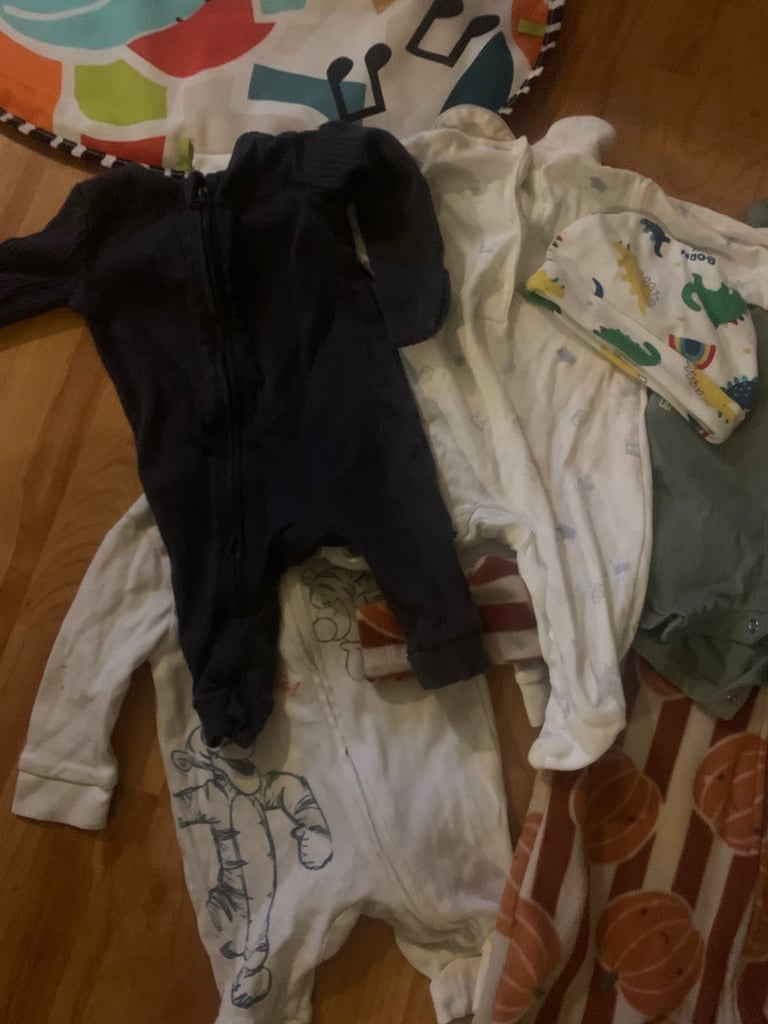 image for Bundle of newborn clothes!