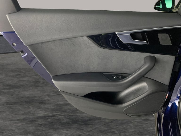 2023 Audi A4 Avant 2.0 TFSI 40 Black Edition Estate 5dr Petrol S Tronic Euro 6 (s/s) (204 ps)  Es...