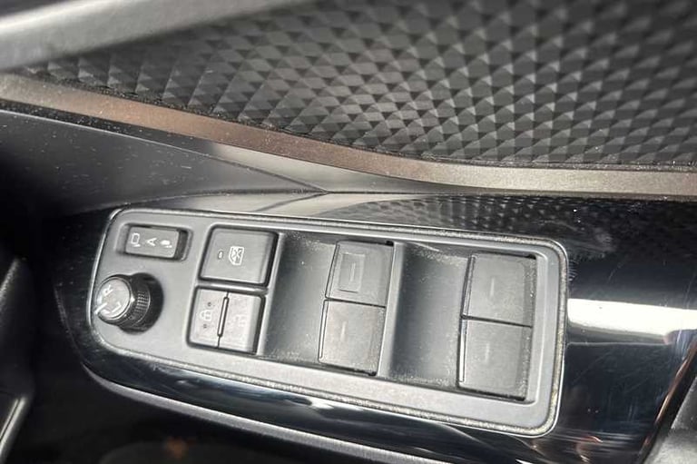 2022 Toyota C-HR 1.8 Hybrid Design 5dr CVT Hatchback Hybrid Automatic