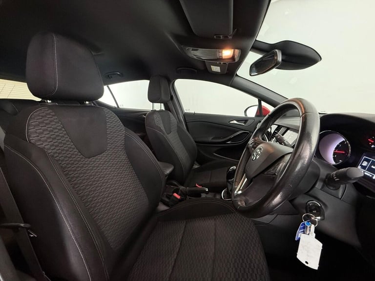 2018 Vauxhall Astra 1.4i SRi Euro 6 5dr Hatchback Petrol Manual