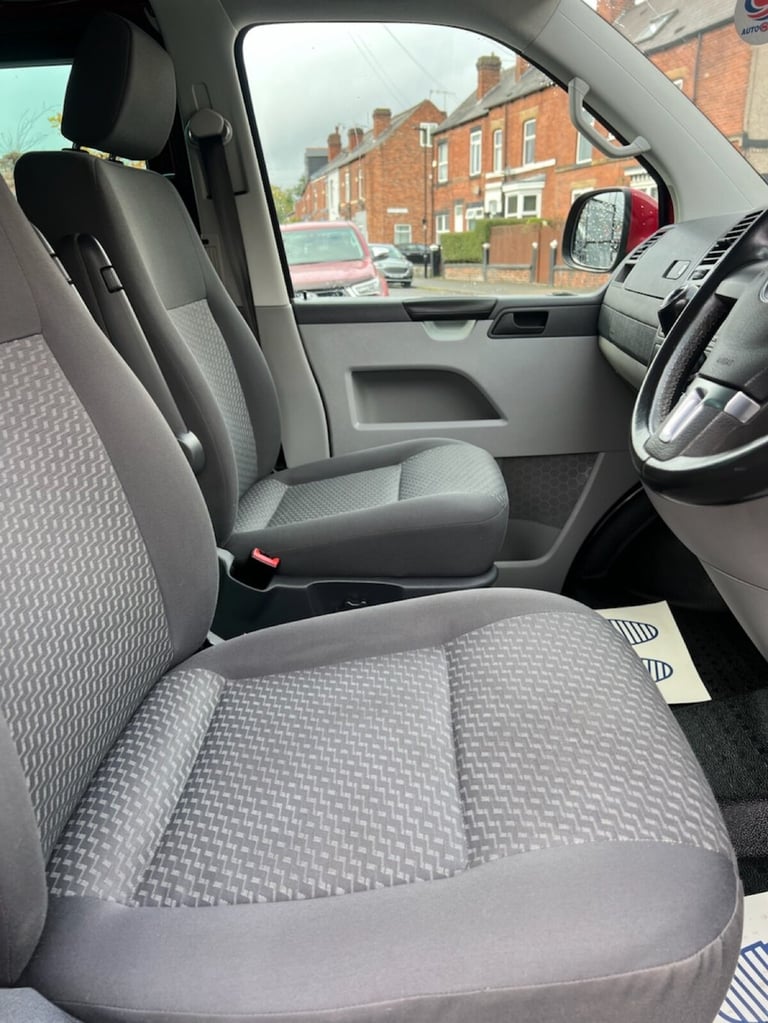 2014 Volkswagen Transporter 2.0 BiTDI T32 Highline Kombi 4dr Diesel Manual 4MOTION L1 H1 (214 g/k...