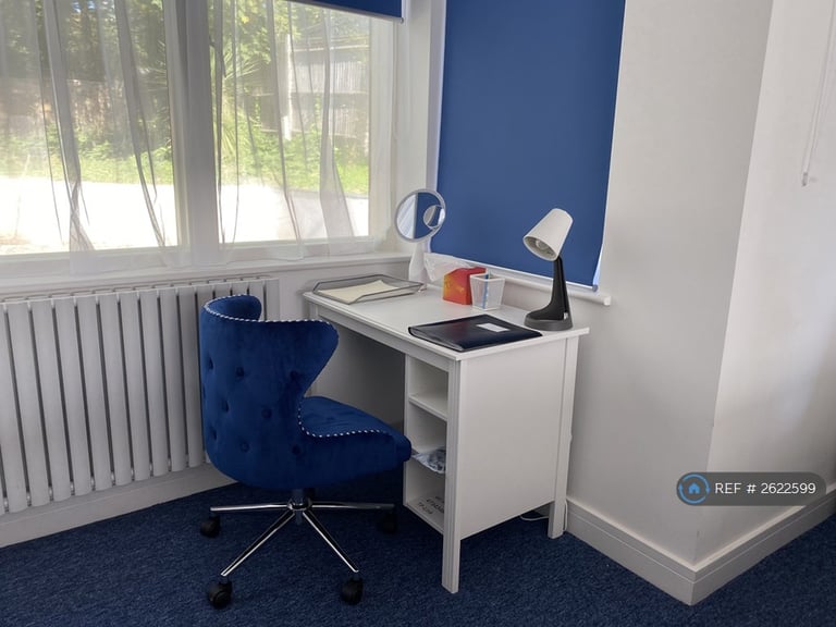 Studio flat in Surrenden Crescent, Brighton, BN1 (#2622599)