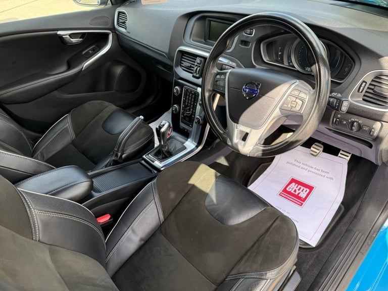2015 Volvo V40 2.0 D4 R-Design Hatchback 5dr Diesel Manual Euro 6 (s/s) (190 ps) Hatchback Diesel...