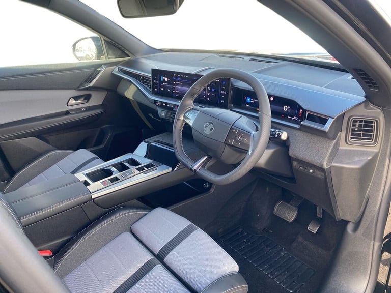 2025 Vauxhall Grandland Grandland 1.2 Hybrid [136] GS 5Dr E-dct6 Hatchback Hatchback Petrol Autom...