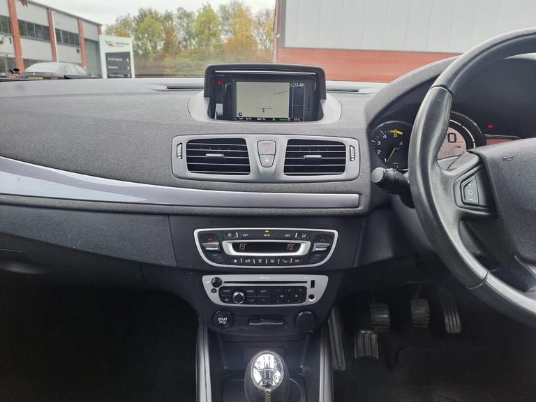 2015 Renault Megane 1.5 dCi Dynamique Nav Euro 6 (s/s) 5dr HATCHBACK Diesel Manual