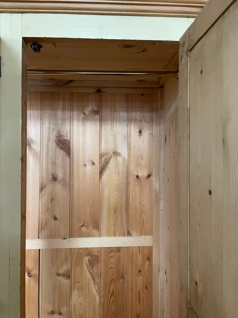 Large Pine Triple Wardrobe (painted) TCL Reuse 99919