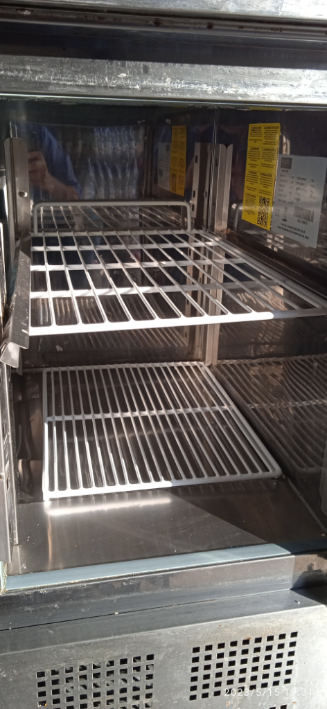 Polar G622 Refrigerated Prep Counter