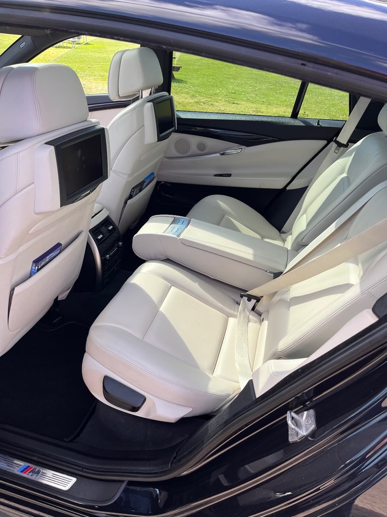 BMW, 5 SERIES, Hatchback, 2012, Semi-Auto, 4395 (cc), 5 doors