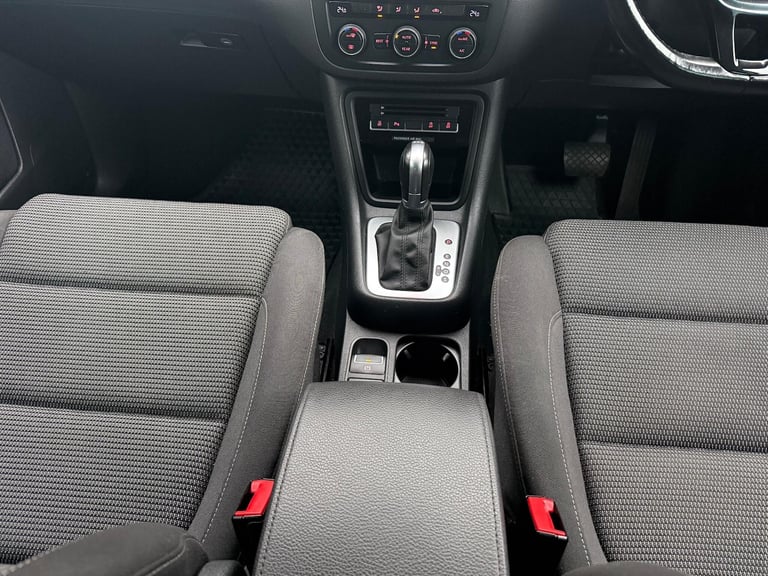 2018 Volkswagen Sharan 2.0 TDI SE Nav DSG Euro 6 (s/s) 5dr MPV Diesel Automatic