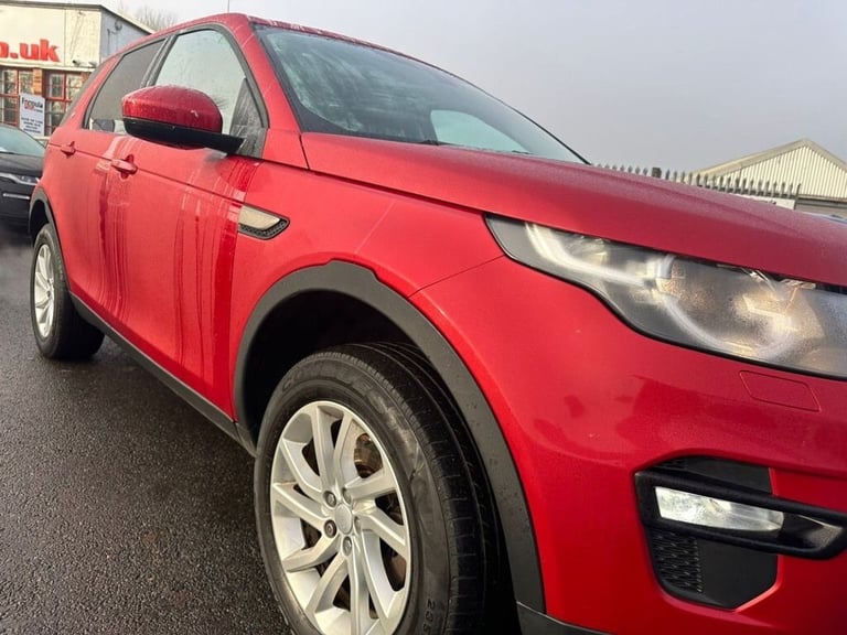 2017 Land Rover Discovery Sport 2.0 TD4 SE Tech SUV 5dr Diesel Manual 4WD Euro 6 (s/s) (180 ps) E...