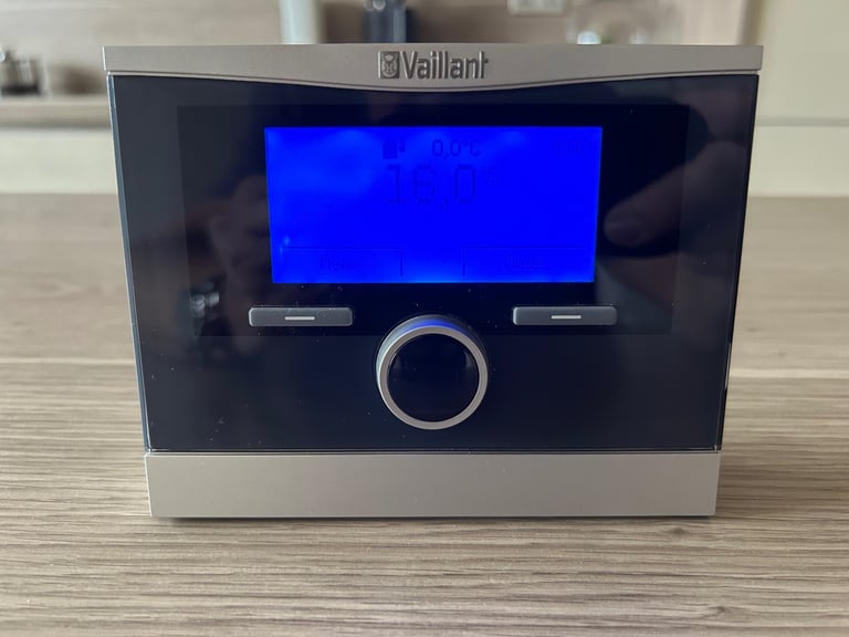  VAILLANT CONTROL VRC 470F Wireless Weather Compensating Programmable Stat