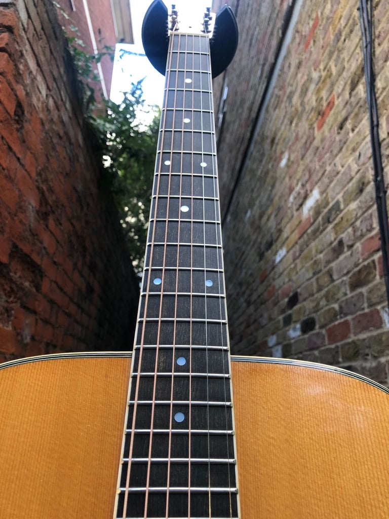 Fender F-85 vintage acoustic guitar (made in Japan, 70s)