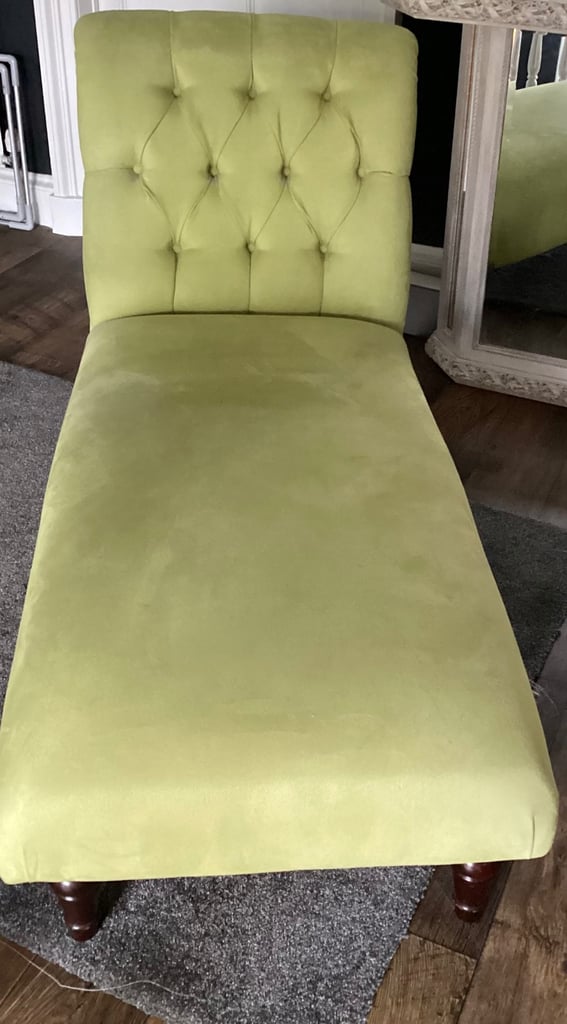 Beautiful Chaise longue
