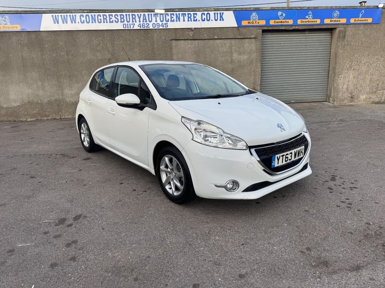  Peugeot 208 1.2 VTi Active Euro 5 5dr Petrol Manual