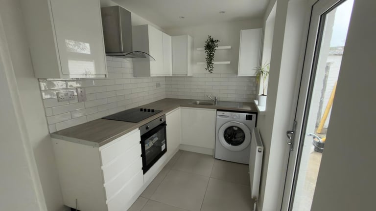 Newly renovated 2 bed house Holywood road area