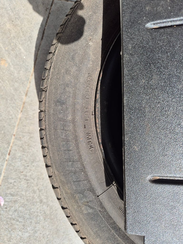 VW polo E spare wheel (Bridgestone) with kit- size: 165/70R14 