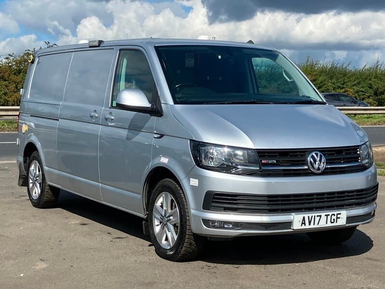 VOLKSWAGEN TRANSPOTER AUTO HIGHLINE 4MOTION WITH AIRCON. 14,995+VAT
