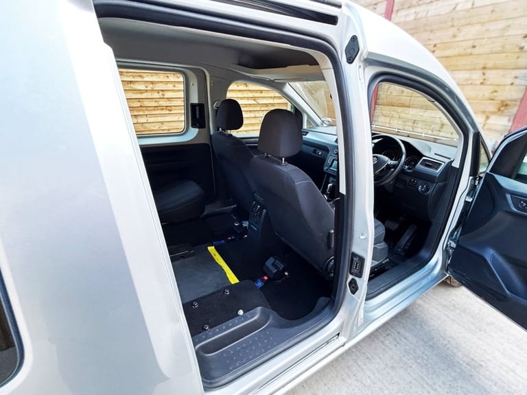 2020 Volkswagen Caddy Life 3 Seat Auto Wheelchair Accessible Disabled Access Vehicle WAV MPV Dies...