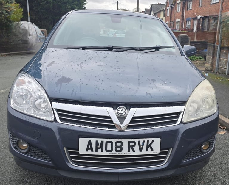 Vauxhall astra 1.8 5dr nissan toyota skoda Volkswagen honda peugeot ford suzuki citroen renault