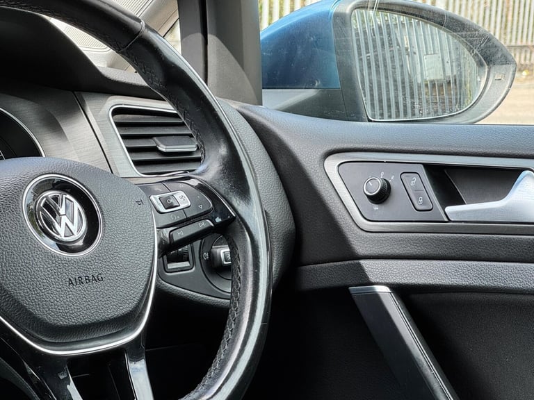 2013 Volkswagen Golf 2.0 TDI BlueMotion Tech SE Euro 5 (s/s) 5dr HATCHBACK Diesel Manual
