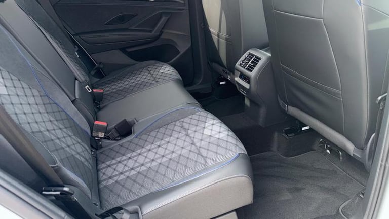 2025 Volkswagen Touran 1.5 TSI eHybrid 272 R-Line Edition 5dr DSG6 Automatic Estate Hybrid Automatic