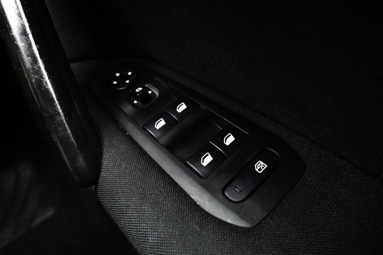 2017 Peugeot 308 SW 1.6 BlueHDi Active Estate 5dr Diesel Manual Euro 6 (s/s) (100 ps) Estate Dies...