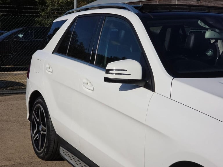 MERCEDES-BENZ GLE CLASS 3.0 GLE350d V6 AMG Line (Premium) G-Tronic 4MATIC Euro