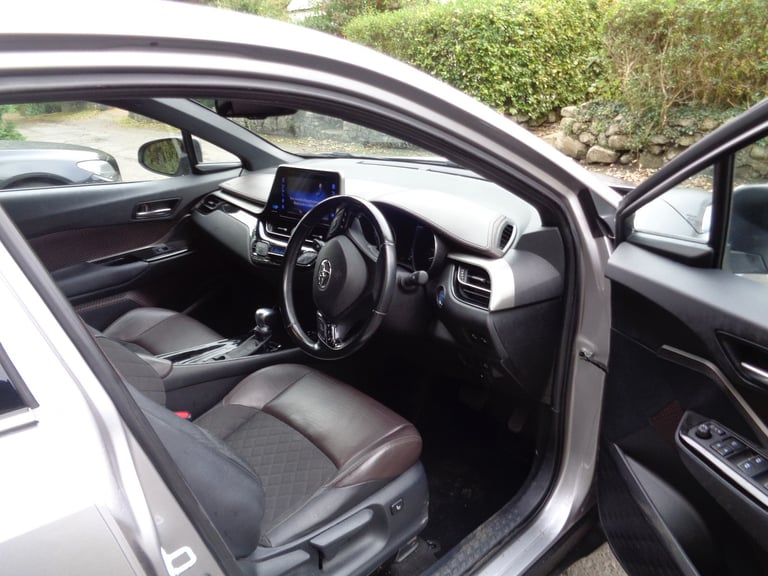 Toyota, C-HR, Hatchback, 2017, Other, 1798 (cc), 5 doors