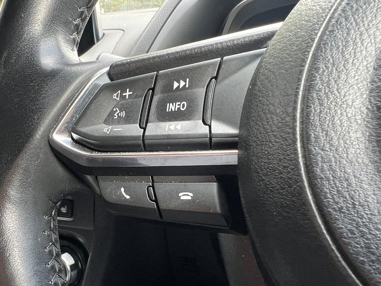 MAZDA MAZDA3 2.0 SKYACTIV-G SE-L Nav 2017