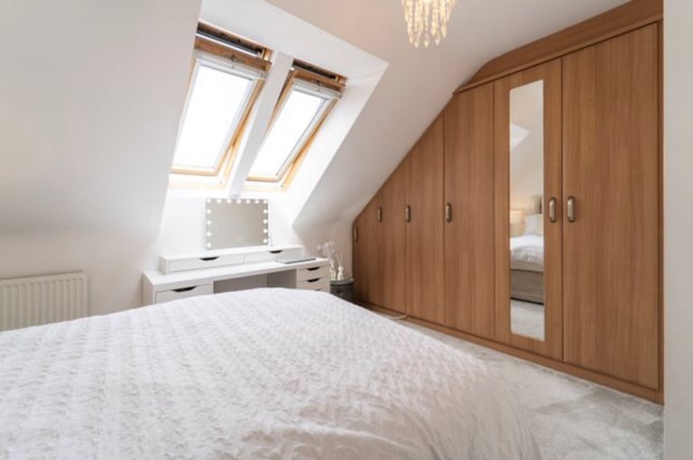 One Double room for rent