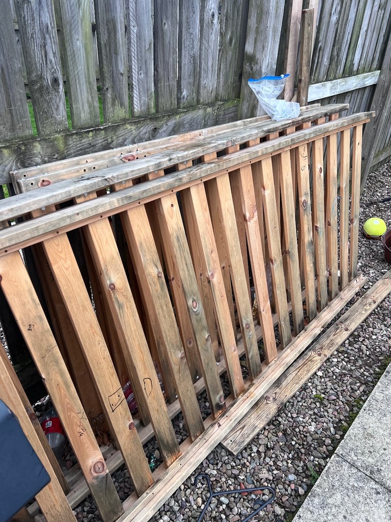 image for 🛏️ Wooden Bunk Bed Frame – Two Singles – £25 (Dundee)