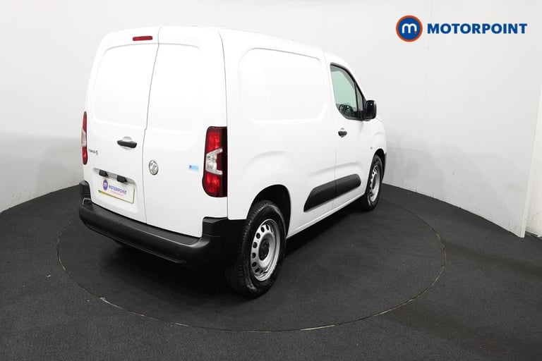 2024 Vauxhall Combo 2300 100kW Prime 50kWh H1 Van Auto Panel Van Electric Automatic