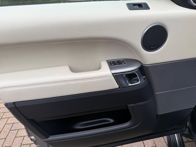 2016 Land Rover Range Rover Sport 3.0 SD V6 Autobiography Dynamic SUV 5dr Diesel Auto 4WD Euro 6 ...