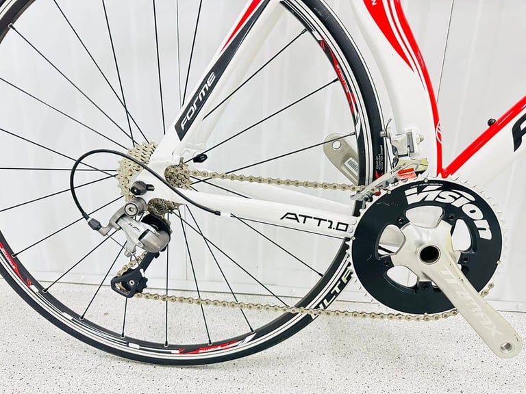 FORME ATT1.0 Time Trail Road Bike Size/M  Virtually New Condition